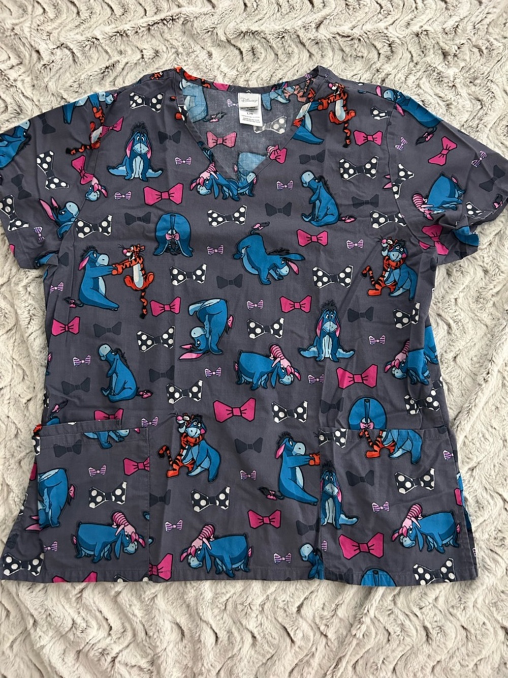 Disney Short Sleeve Tee in Gray with Blue, Pink & Black Bow Print